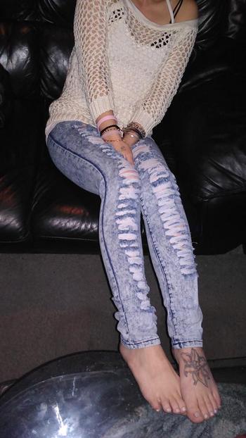 , 22  female escort, Winnipeg