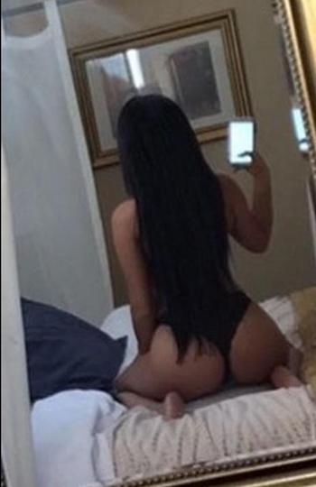 , 20  female escort, Winnipeg