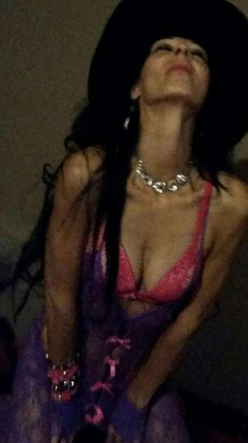 , 46  female escort, Winnipeg