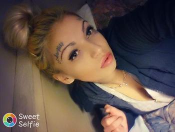 , 20  female escort, Winnipeg