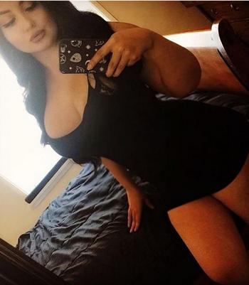 , 25  female escort, Winnipeg