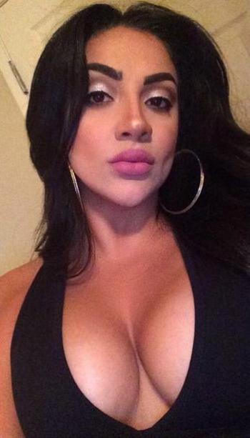 , 22  female escort, Winnipeg