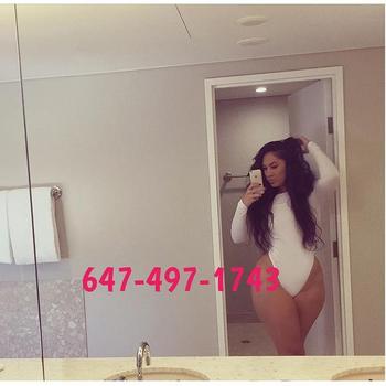 , 26  female escort, Winnipeg