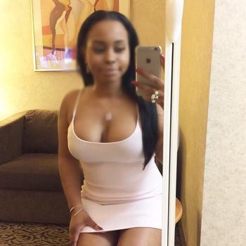 , 22  female escort, Winnipeg