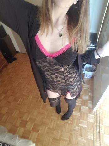 , 26  female escort, Winnipeg