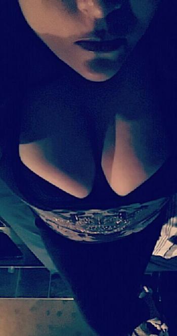 , 44  female escort, Winnipeg