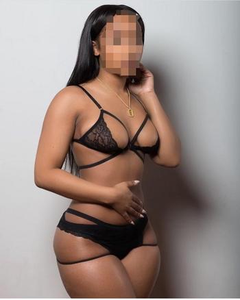 , 20 Latino/Hispanic female escort, Winnipeg