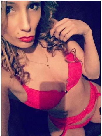 , 28  female escort, Winnipeg