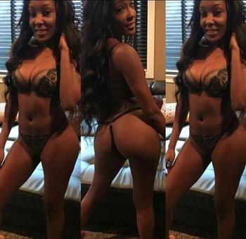 , 22  female escort, Winnipeg