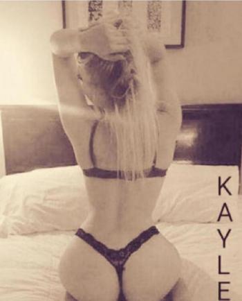 , 20  female escort, Winnipeg