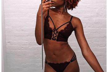 , 20  female escort, Winnipeg