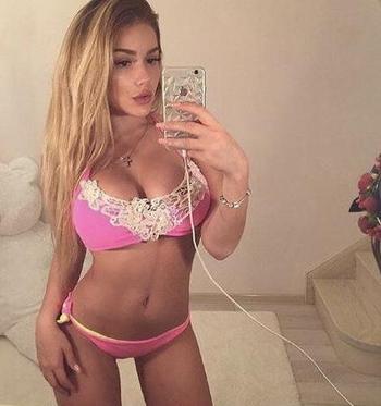 , 20  female escort, Winnipeg