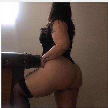 , 21  female escort, Winnipeg