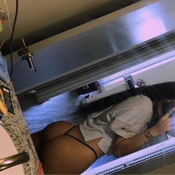 , 22  female escort, Winnipeg
