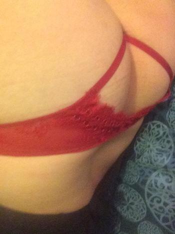 , 25  female escort, Winnipeg