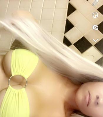 Lexi, 25 Mixed female escort, Winnipeg