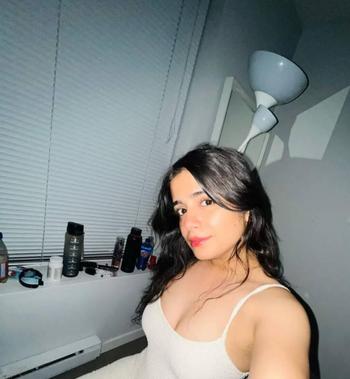 Alisha, 23 Indo Canadian female escort, Winnipeg