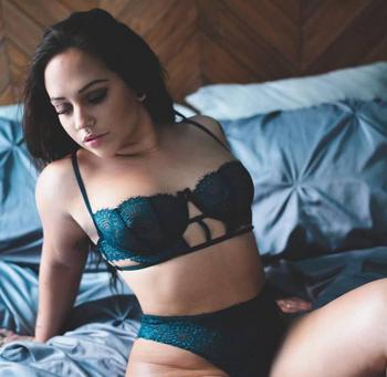 Michelle, 28 Caucasian/White female escort, Winnipeg