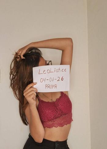 Kashish, 23 Indo Canadian female escort, Winnipeg