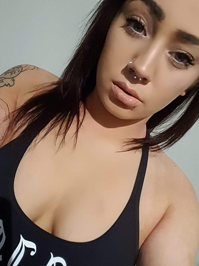 escort photo 43