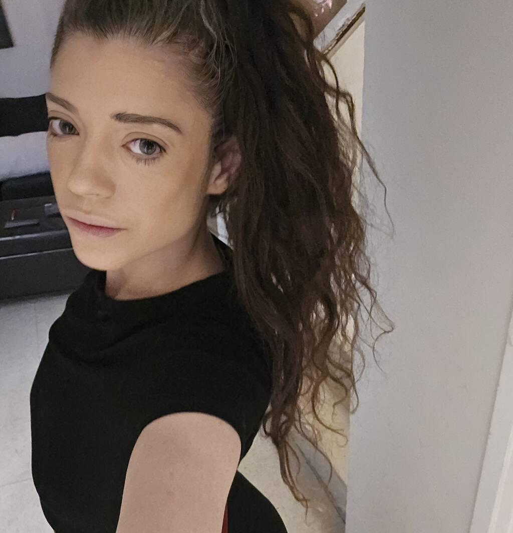 escort photo 4